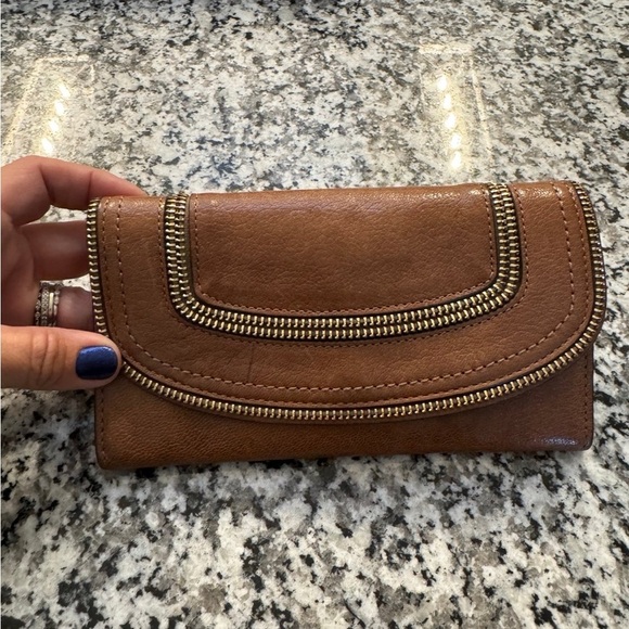 Micheal Kors Brown Leather Trifold Zipper Detailed Wallet - Picture 1 of 4